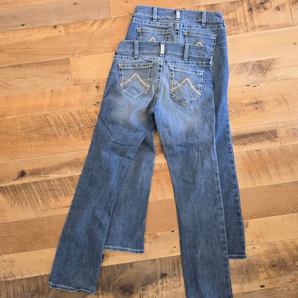 Two Pair of Women's Ariat Real Straight Icon Jeans Rainstorm 29R - Picture 12 of 12